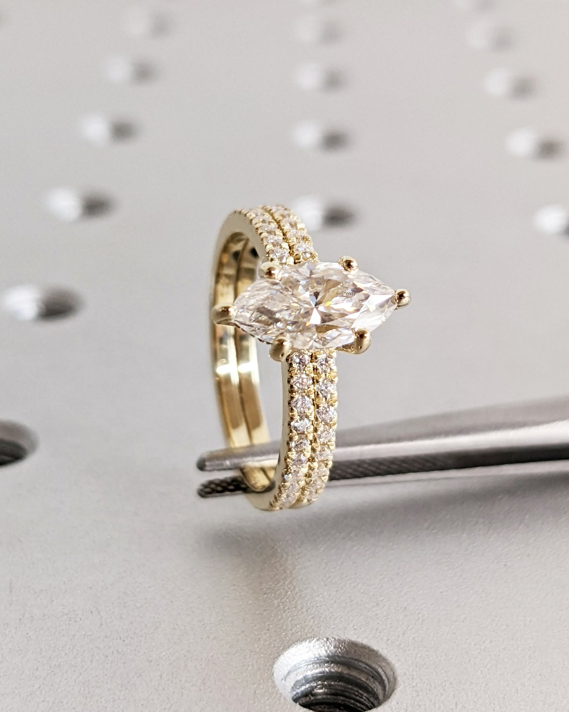 1.2 CT Round Solitaire Moissanite Engagement Ring