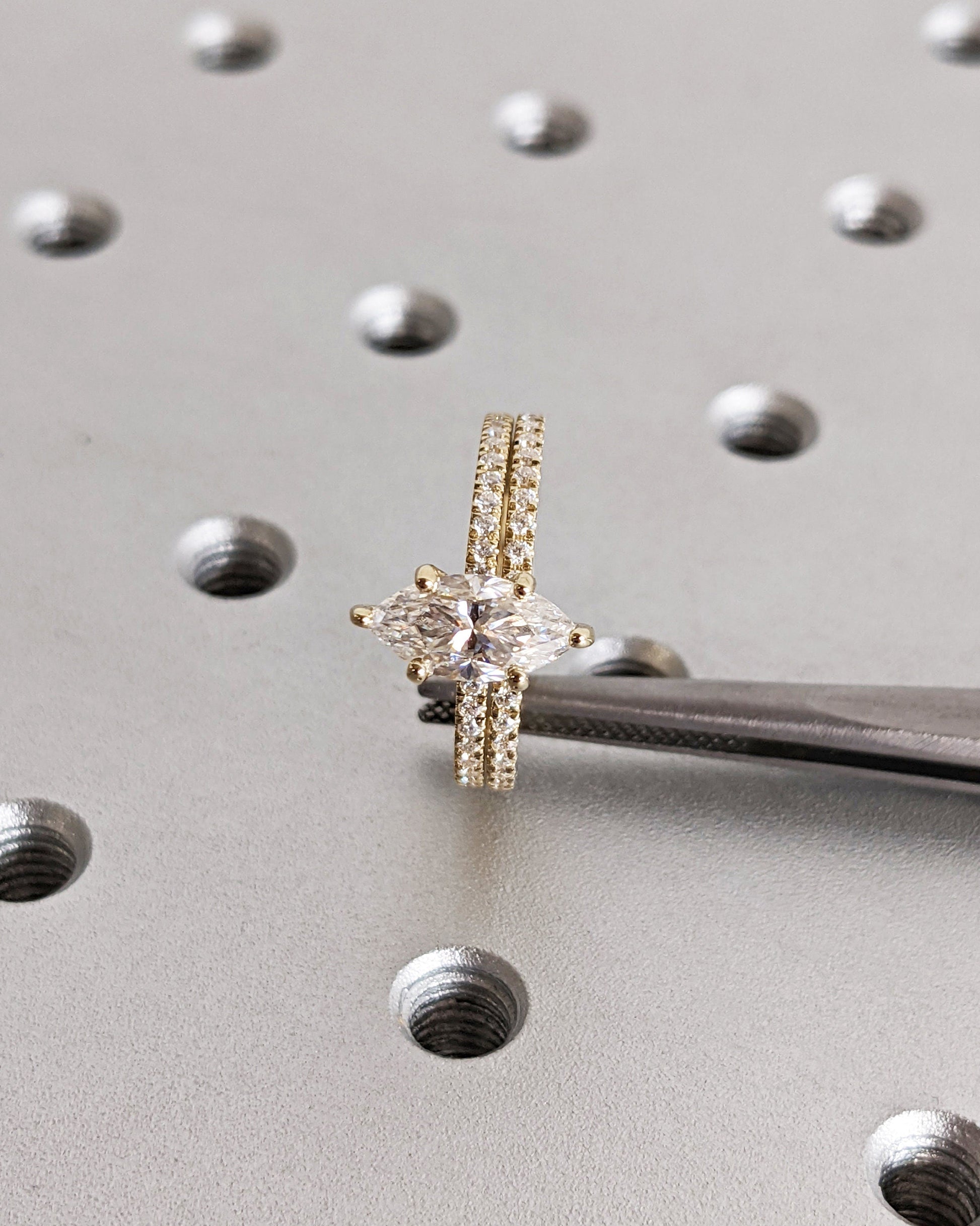 1.2 CT Round Solitaire Moissanite Engagement Ring