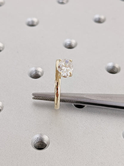 1.2 CT Round Solitaire Moissanite Engagement Ring