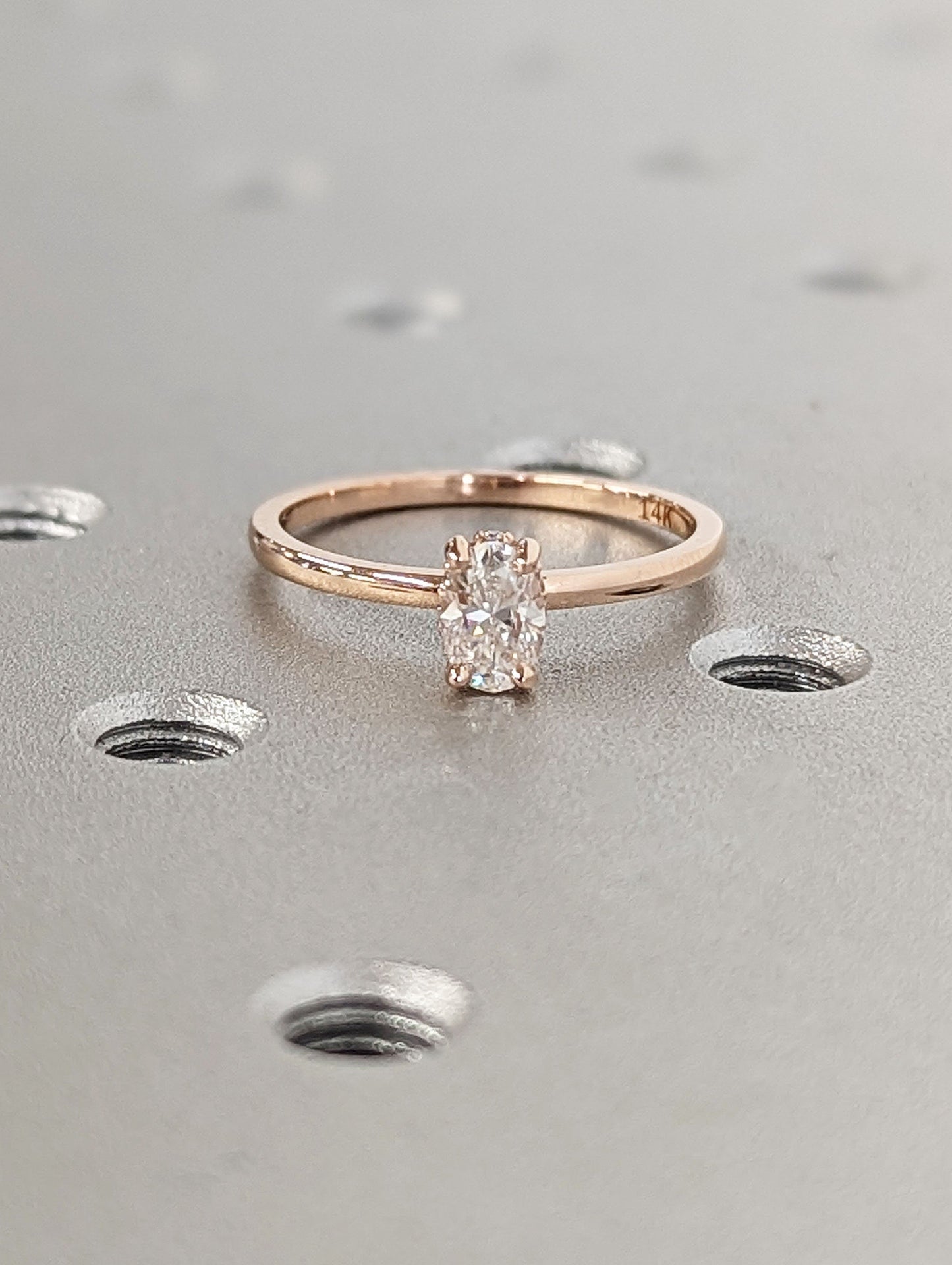1.2 CT Round Solitaire Moissanite Engagement Ring