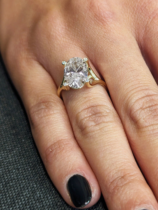 1.2 CT Round Solitaire Moissanite Engagement Ring