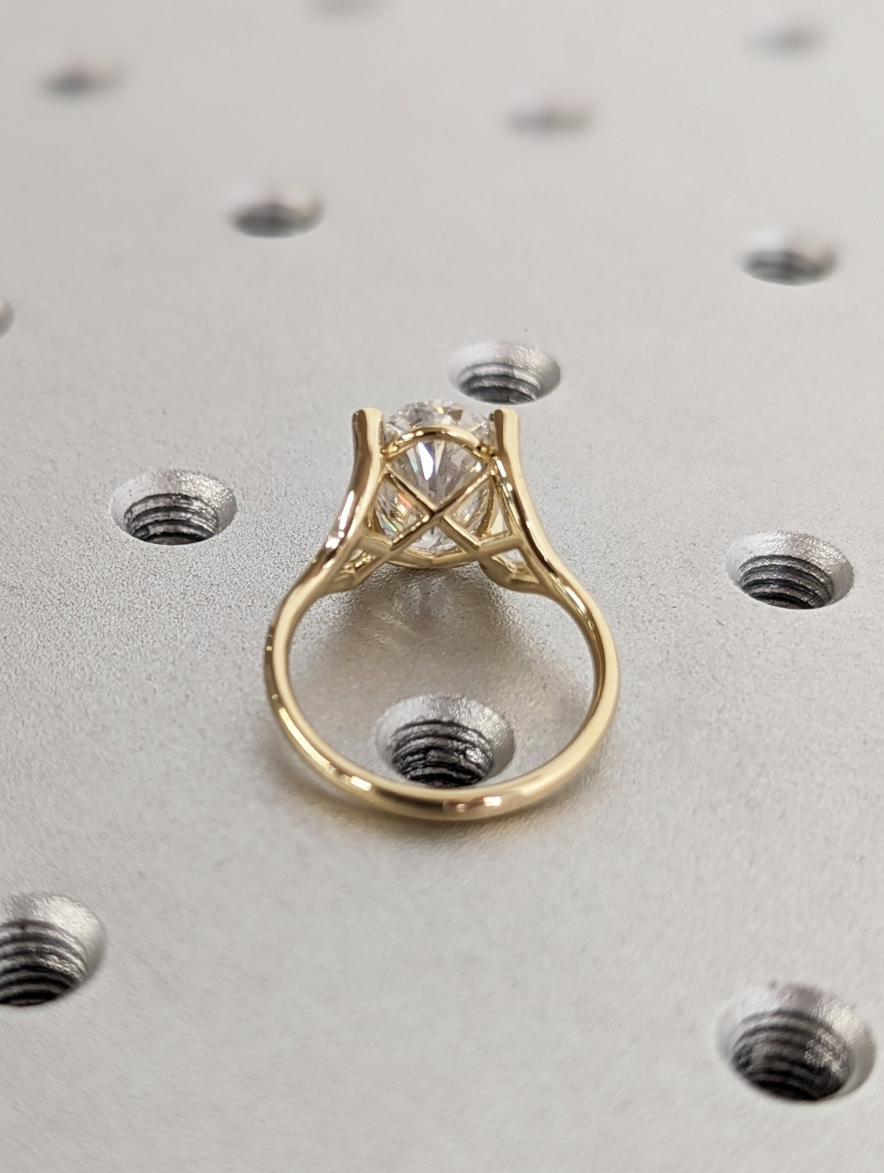 1.2 CT Round Solitaire Moissanite Engagement Ring