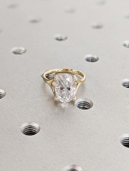 1.2 CT Round Solitaire Moissanite Engagement Ring