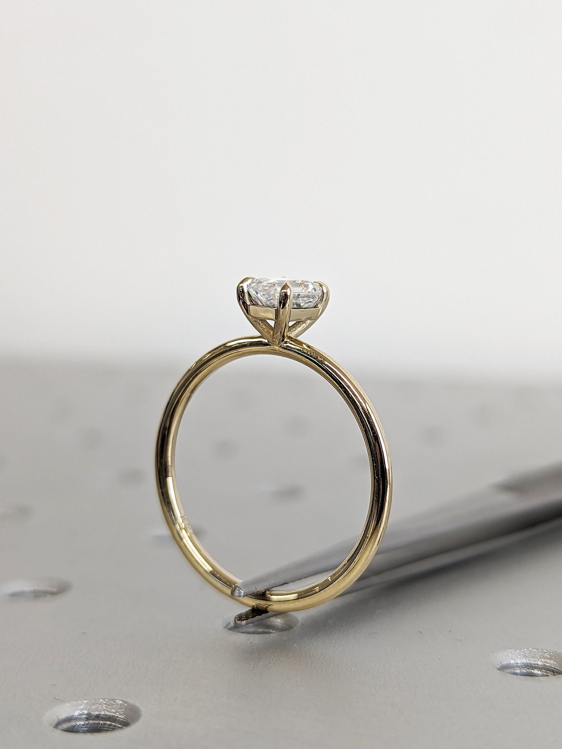 1.2 CT Round Solitaire Moissanite Engagement Ring