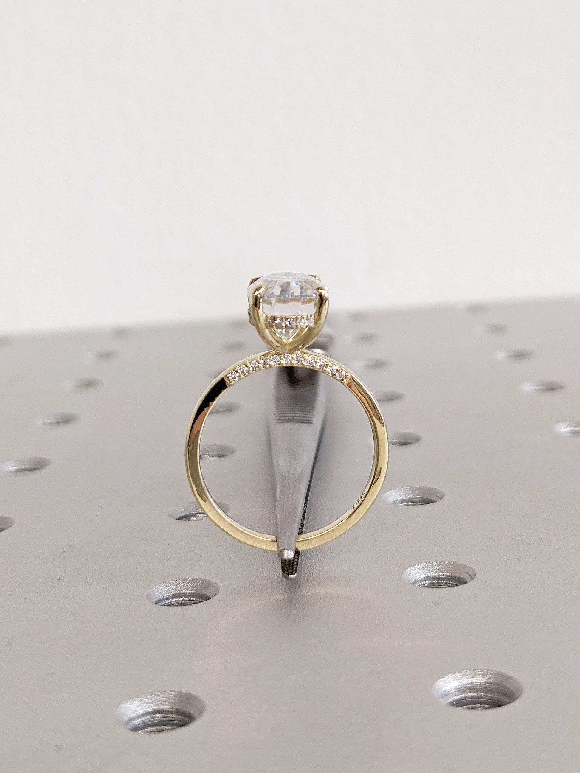1.2 CT Round Solitaire Moissanite Engagement Ring
