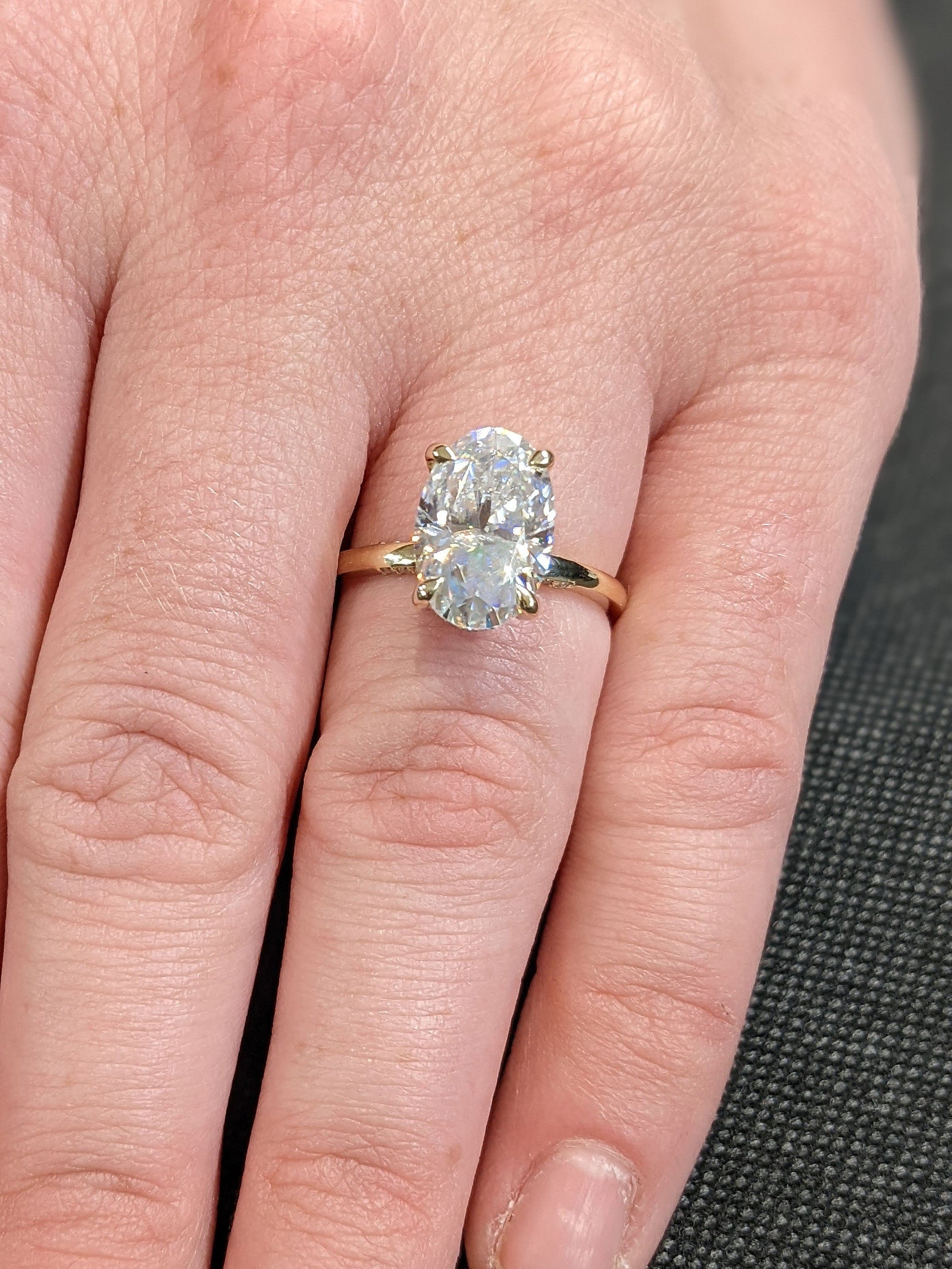 1.2 CT Round Solitaire Moissanite Engagement Ring