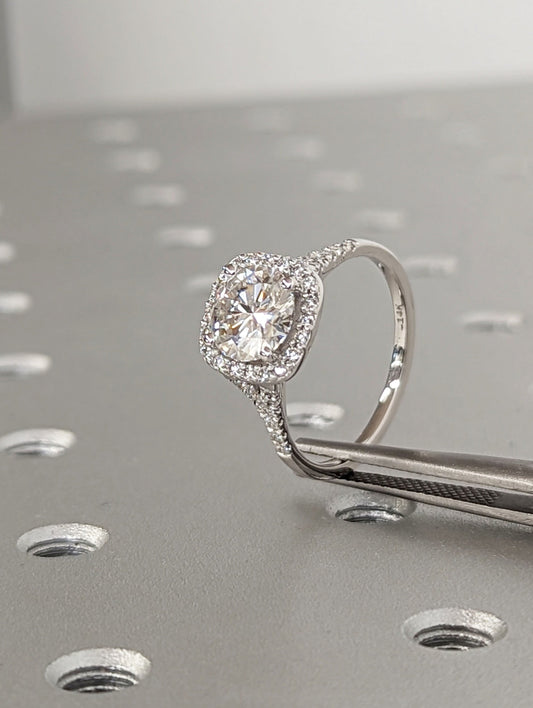1.2 CT Round Solitaire Moissanite Engagement Ring