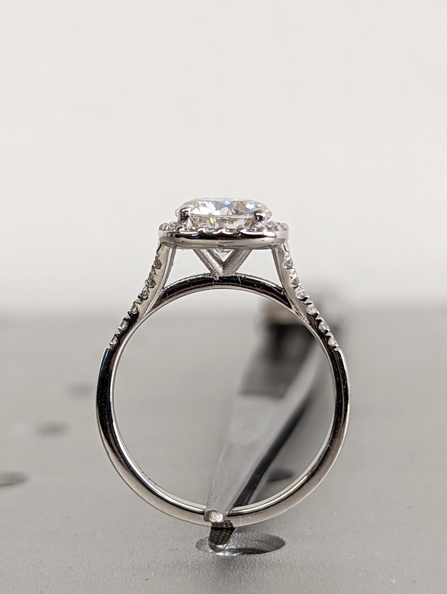 1.2 CT Round Solitaire Moissanite Engagement Ring