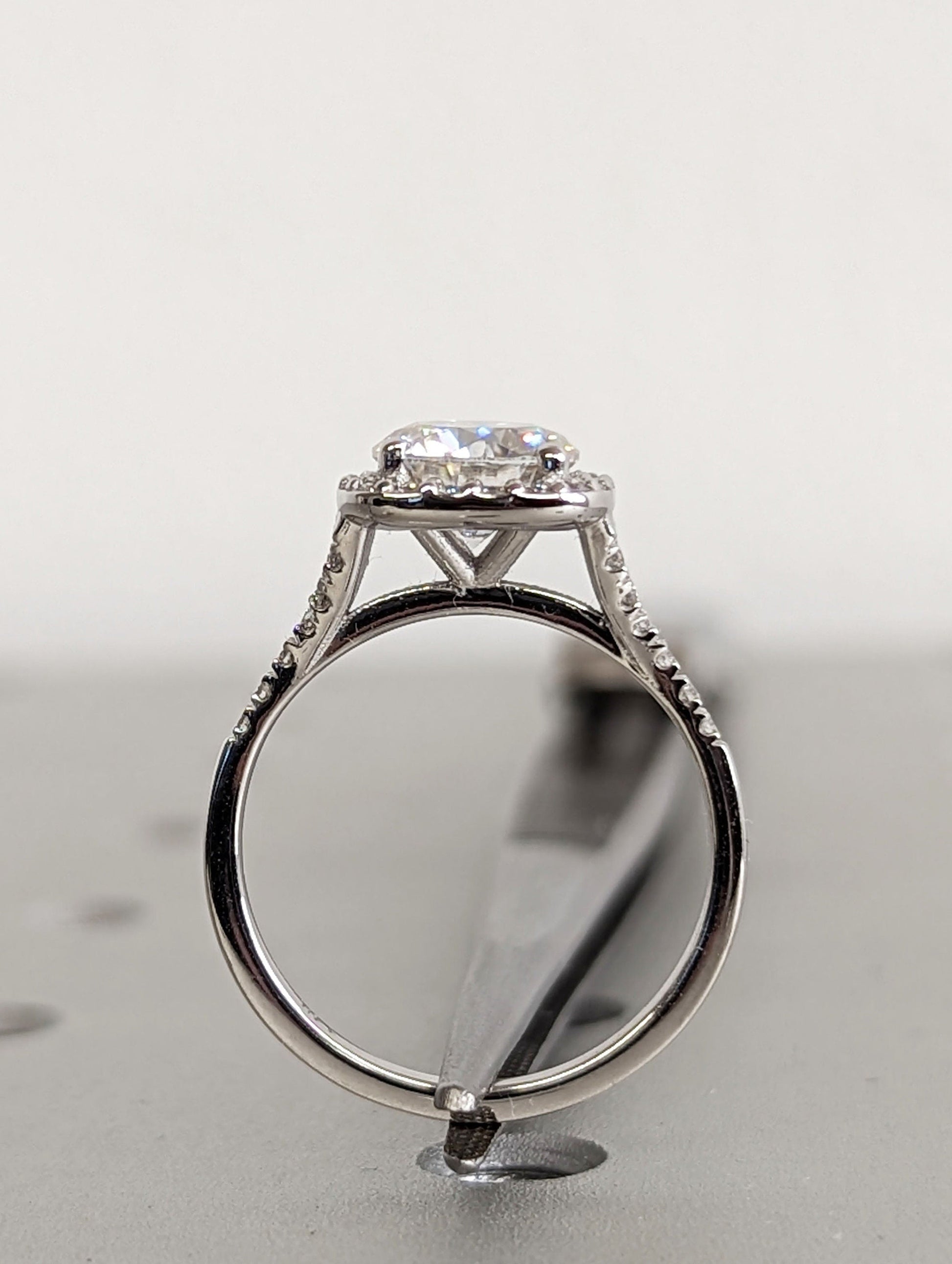 1.2 CT Round Solitaire Moissanite Engagement Ring