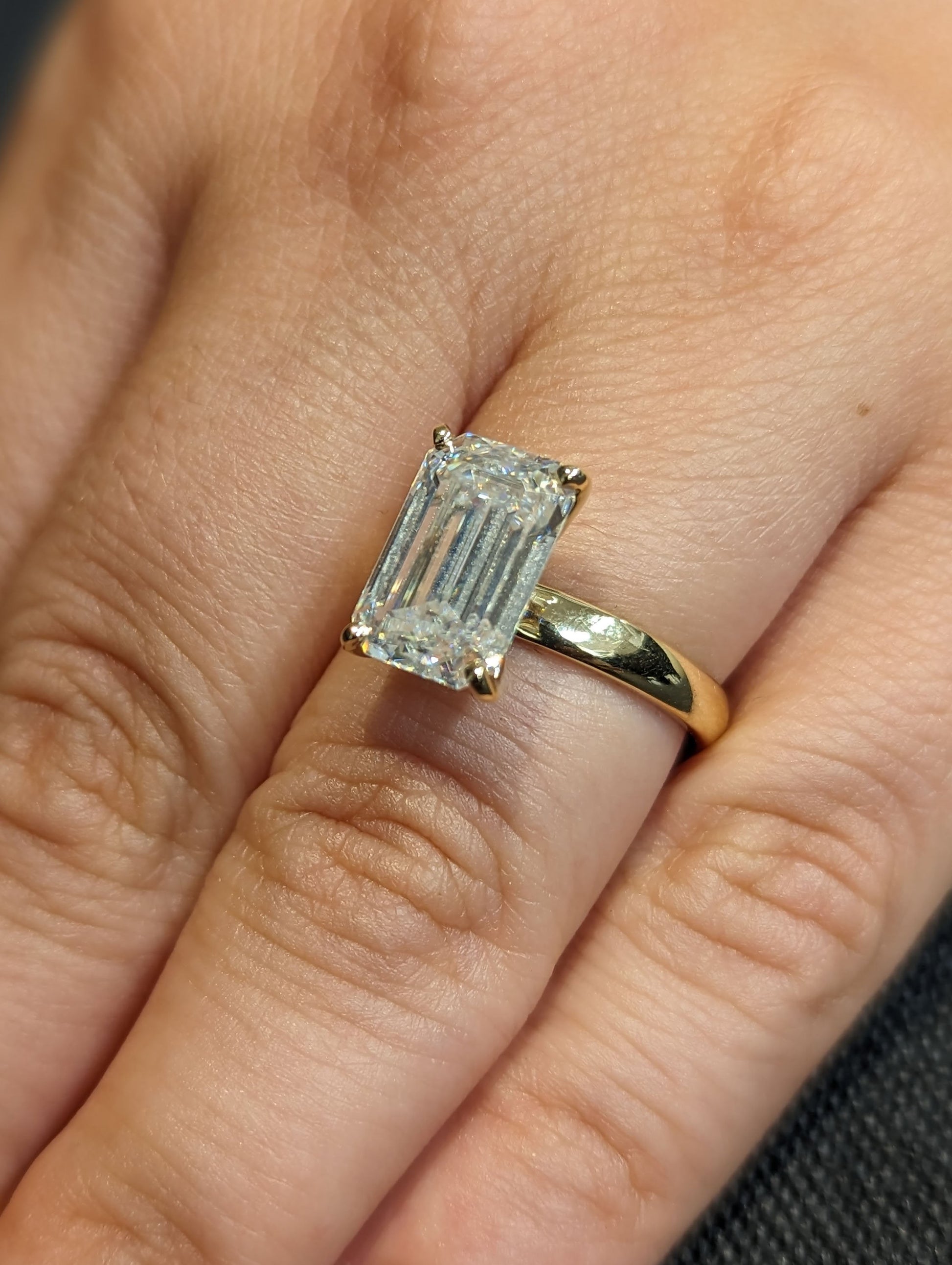 1.2 CT Round Solitaire Moissanite Engagement Ring