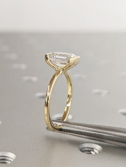 1.2 CT Round Solitaire Moissanite Engagement Ring