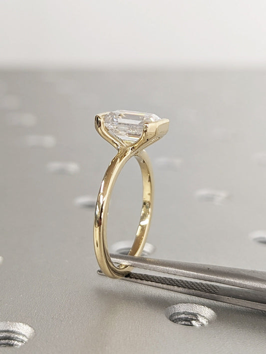 1.2 CT Round Solitaire Moissanite Engagement Ring