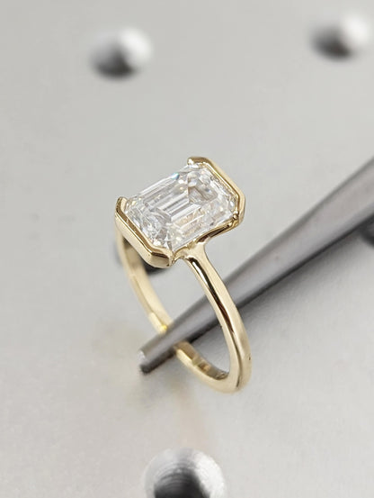 1.2 CT Round Solitaire Moissanite Engagement Ring