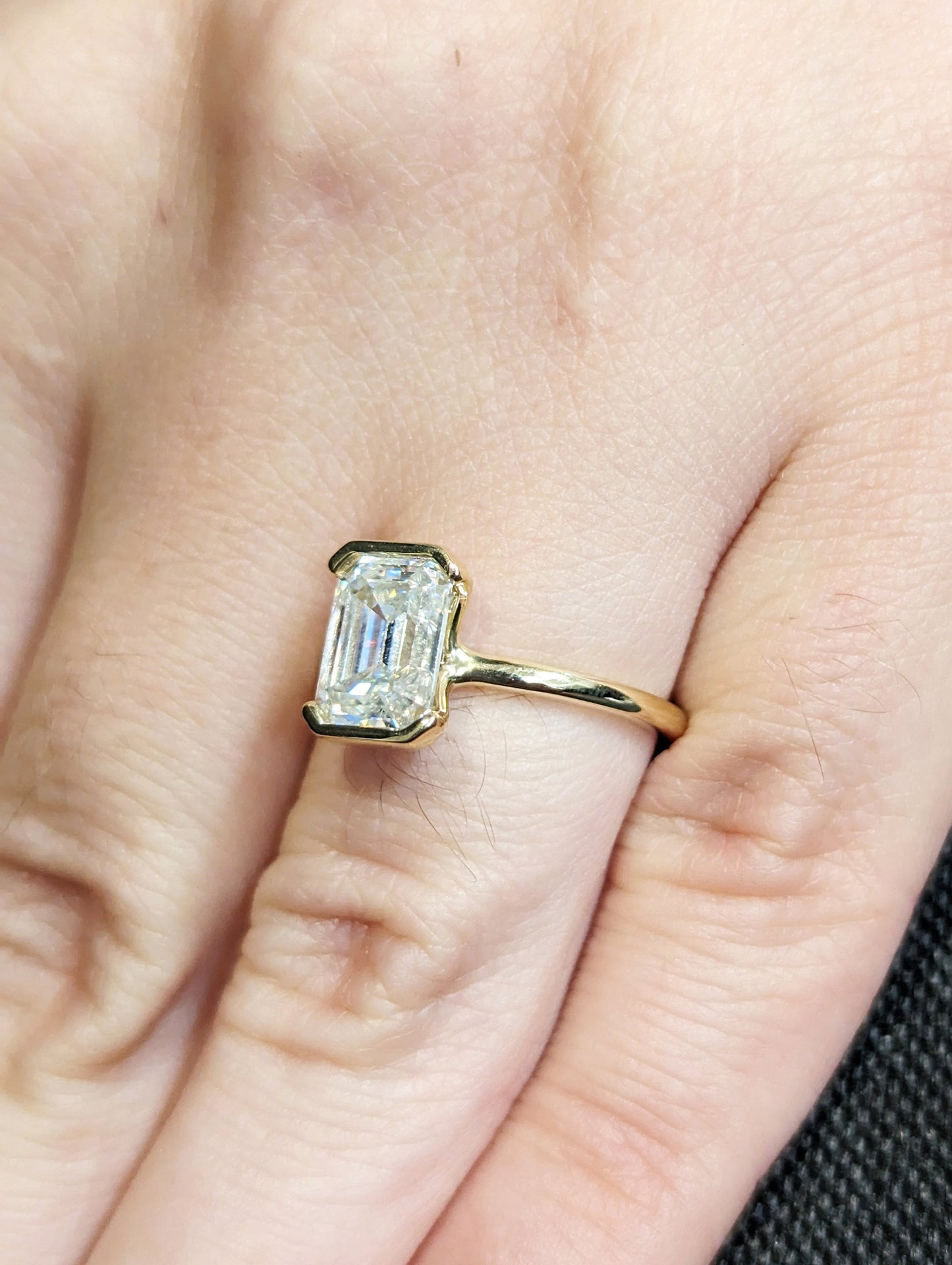 1.2 CT Round Solitaire Moissanite Engagement Ring