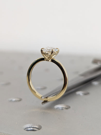1.2 CT Round Solitaire Moissanite Engagement Ring