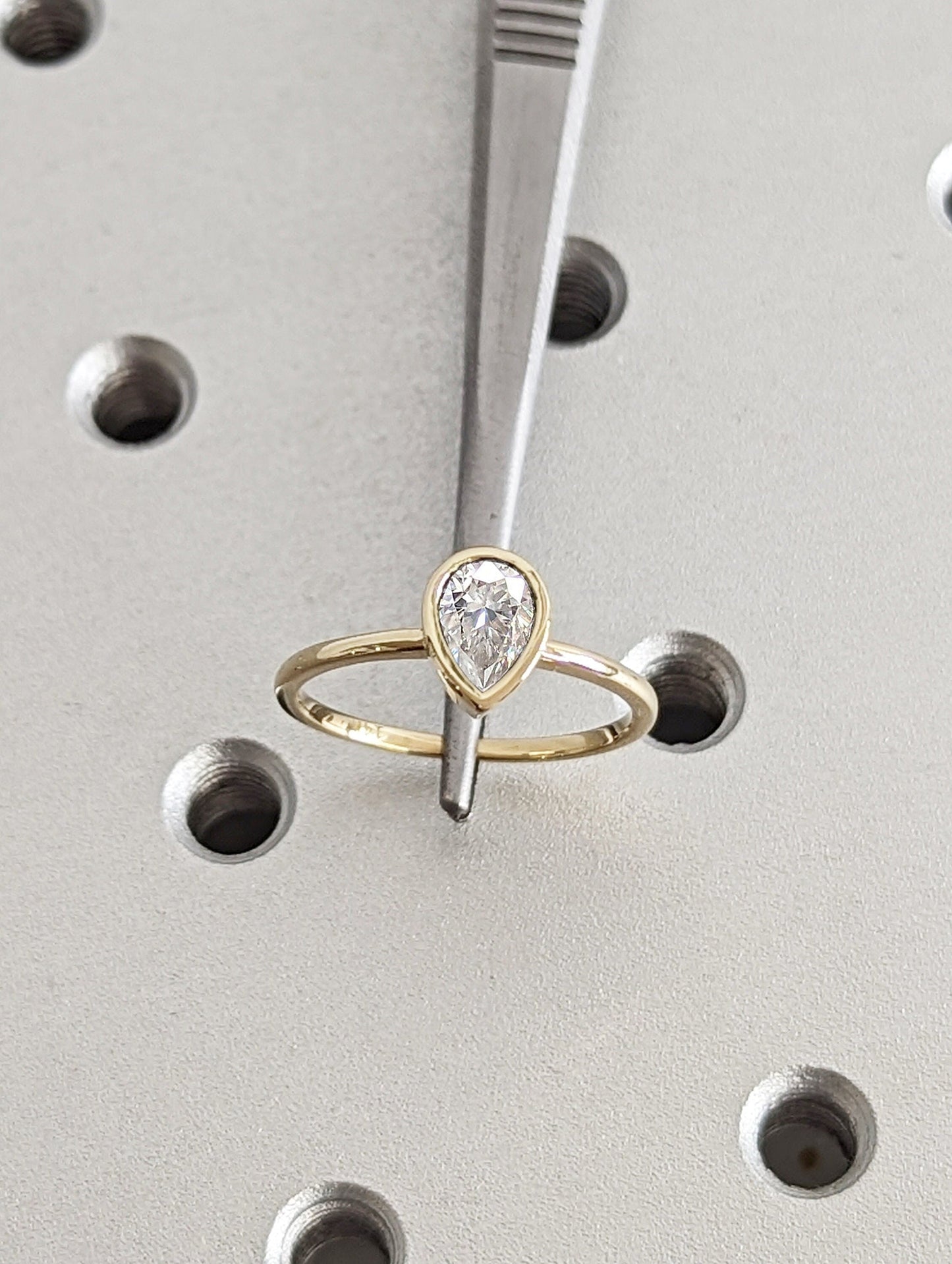 1.2 CT Round Solitaire Moissanite Engagement Ring