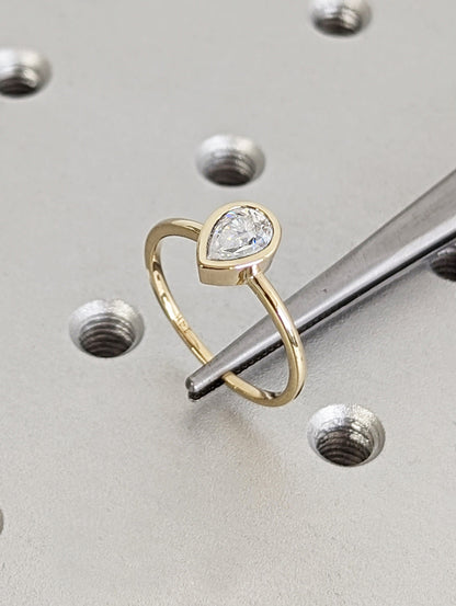 1.2 CT Round Solitaire Moissanite Engagement Ring