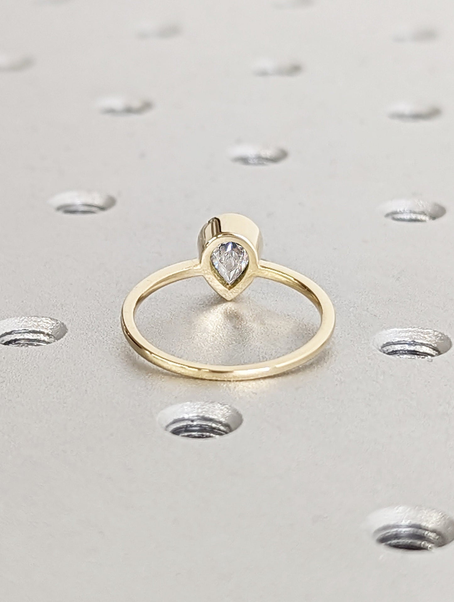 1.2 CT Round Solitaire Moissanite Engagement Ring