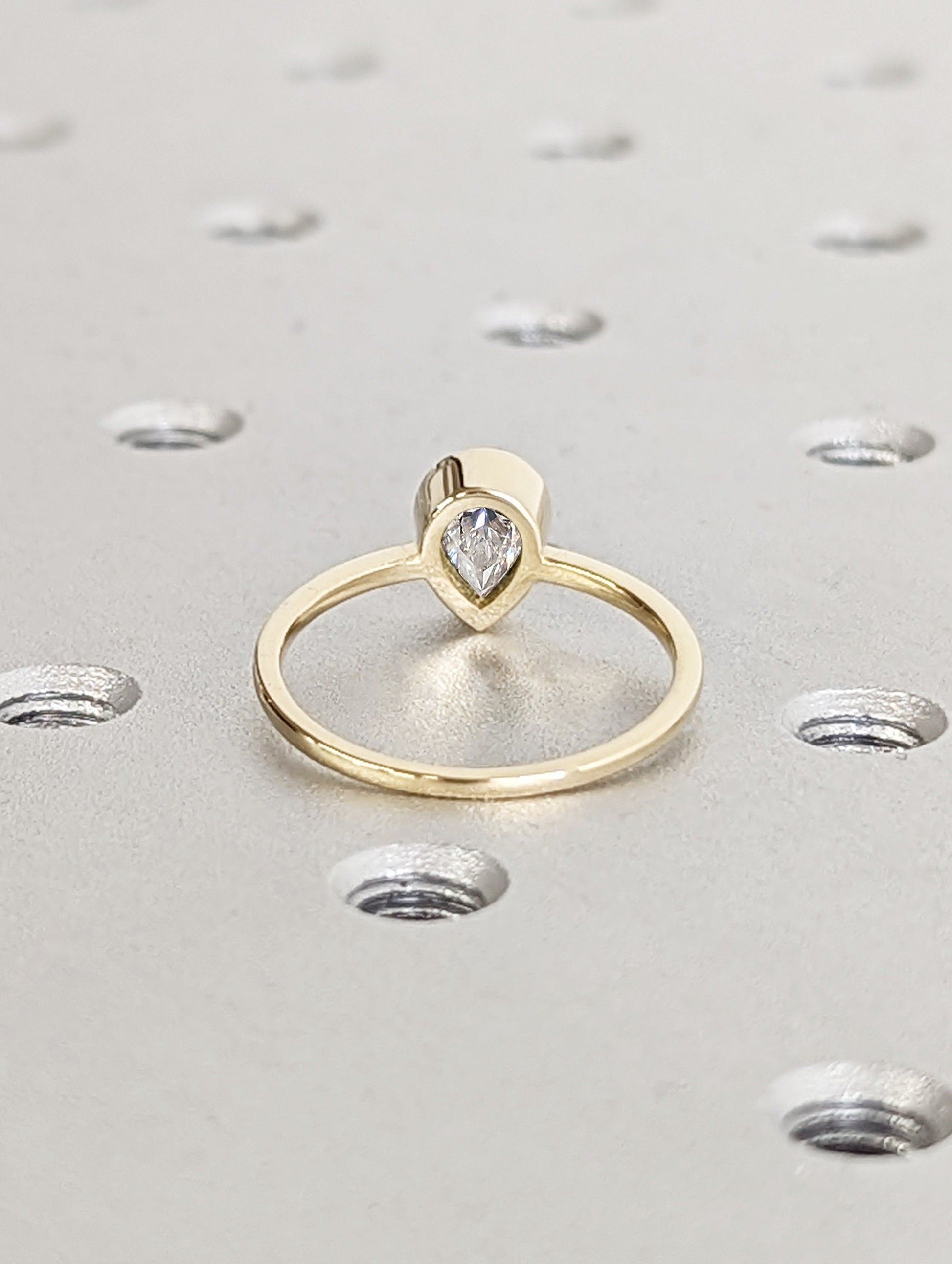 1.2 CT Round Solitaire Moissanite Engagement Ring