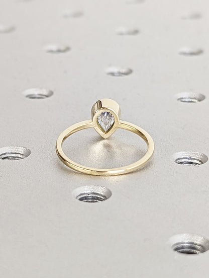1.2 CT Round Solitaire Moissanite Engagement Ring