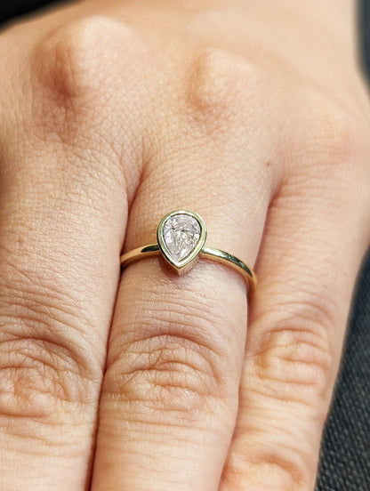 1.2 CT Round Solitaire Moissanite Engagement Ring
