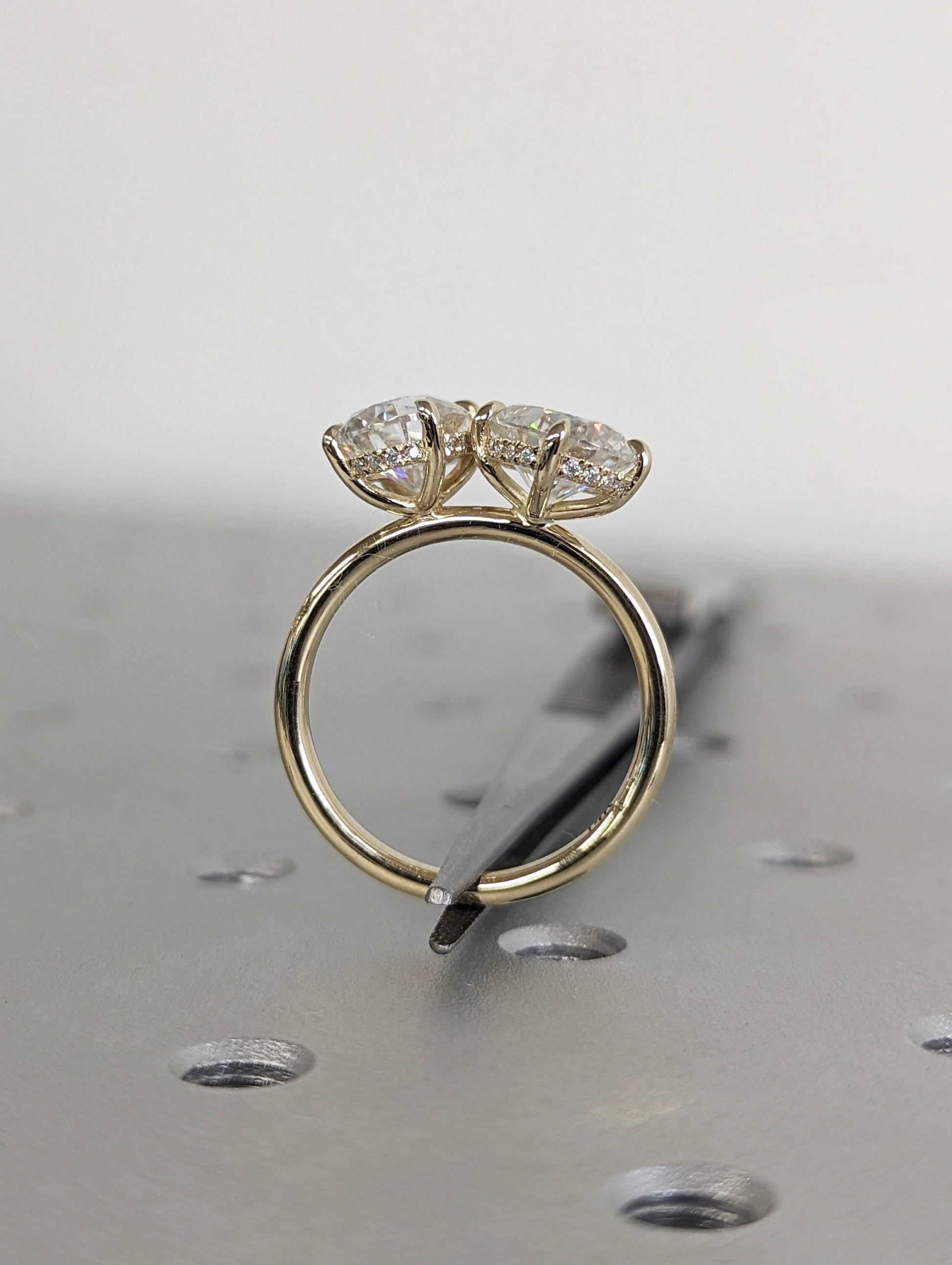 1.2 CT Round Solitaire Moissanite Engagement Ring