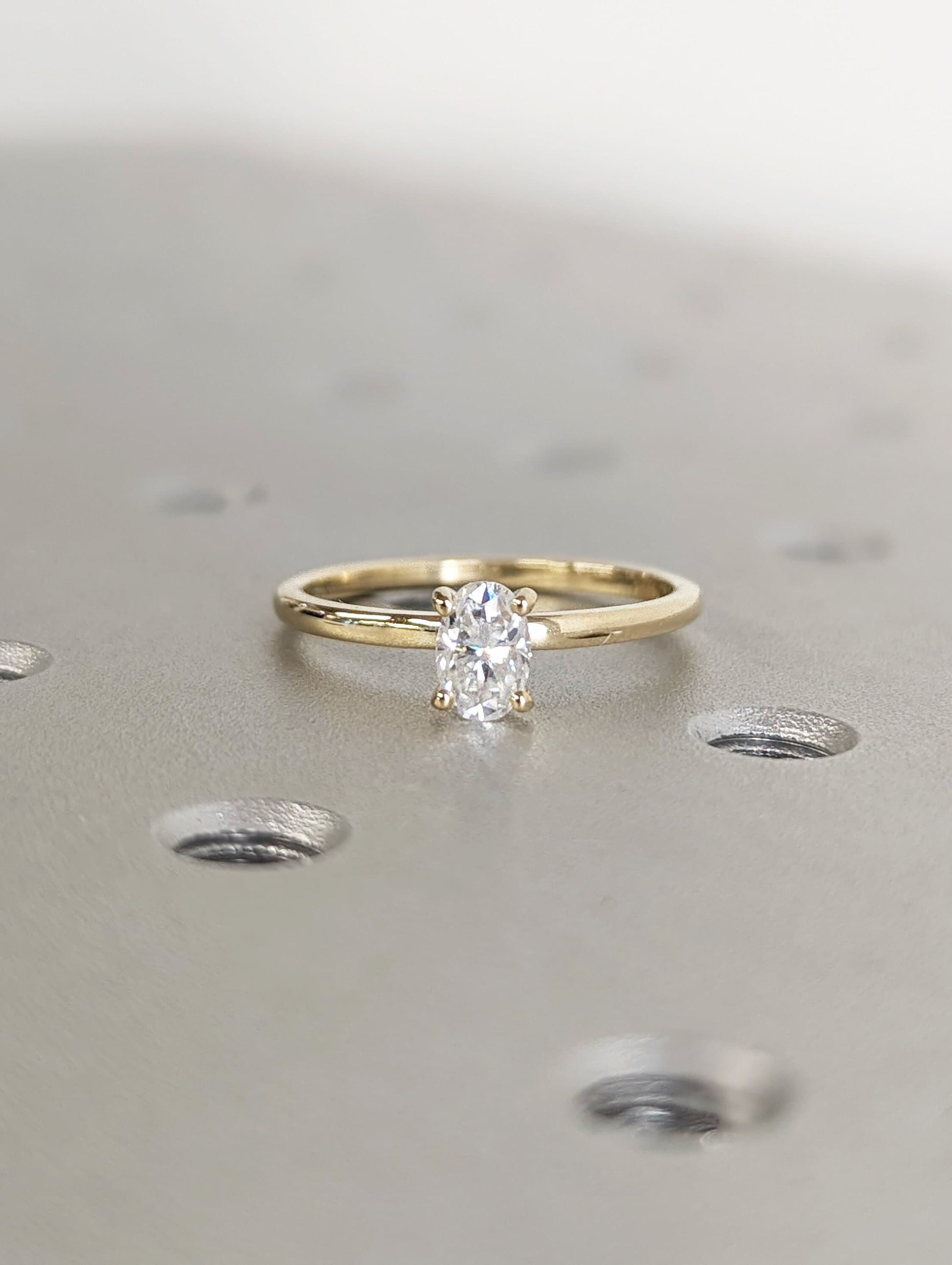 1.2 CT Round Solitaire Moissanite Engagement Ring