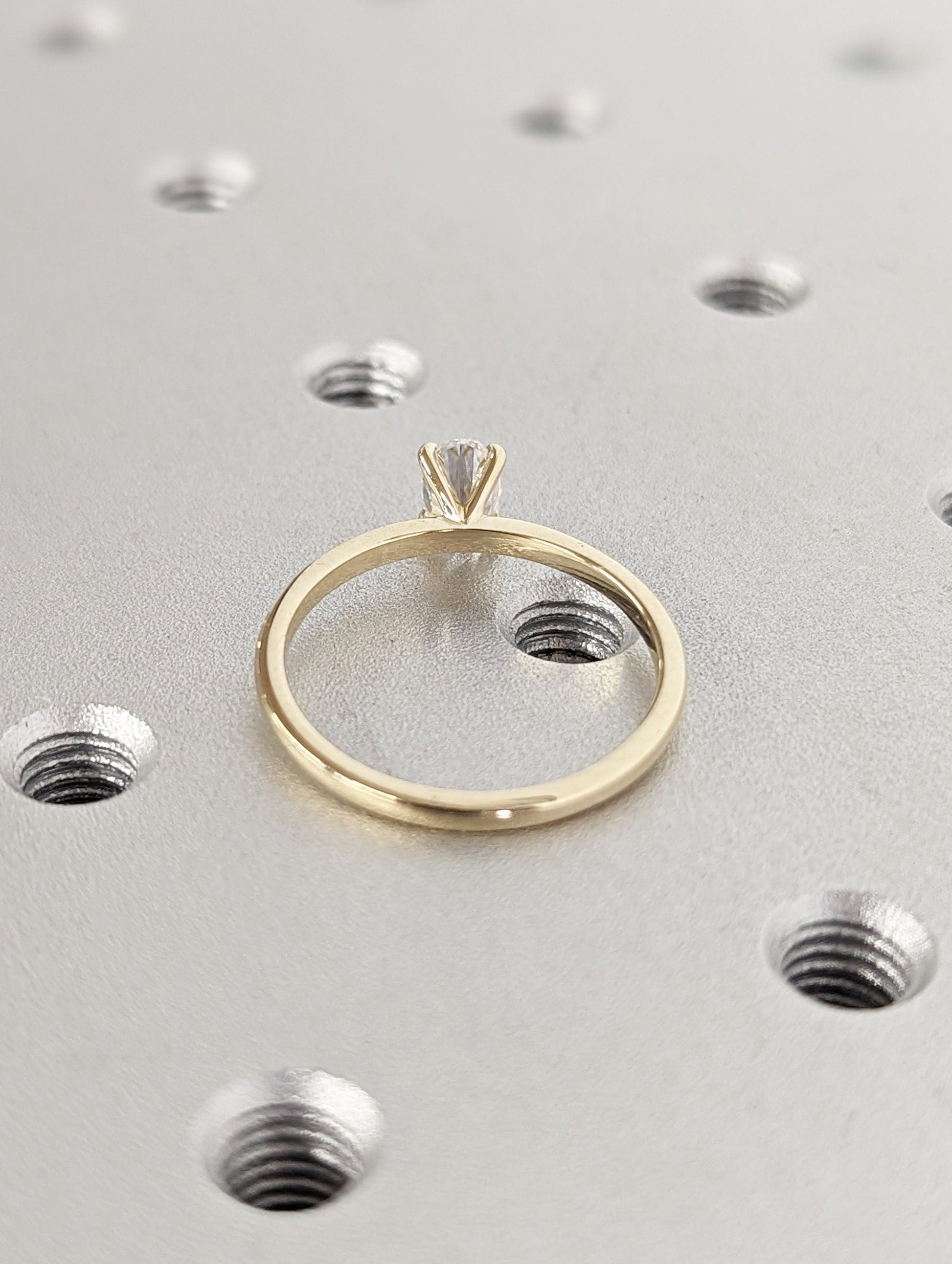 1.2 CT Round Solitaire Moissanite Engagement Ring