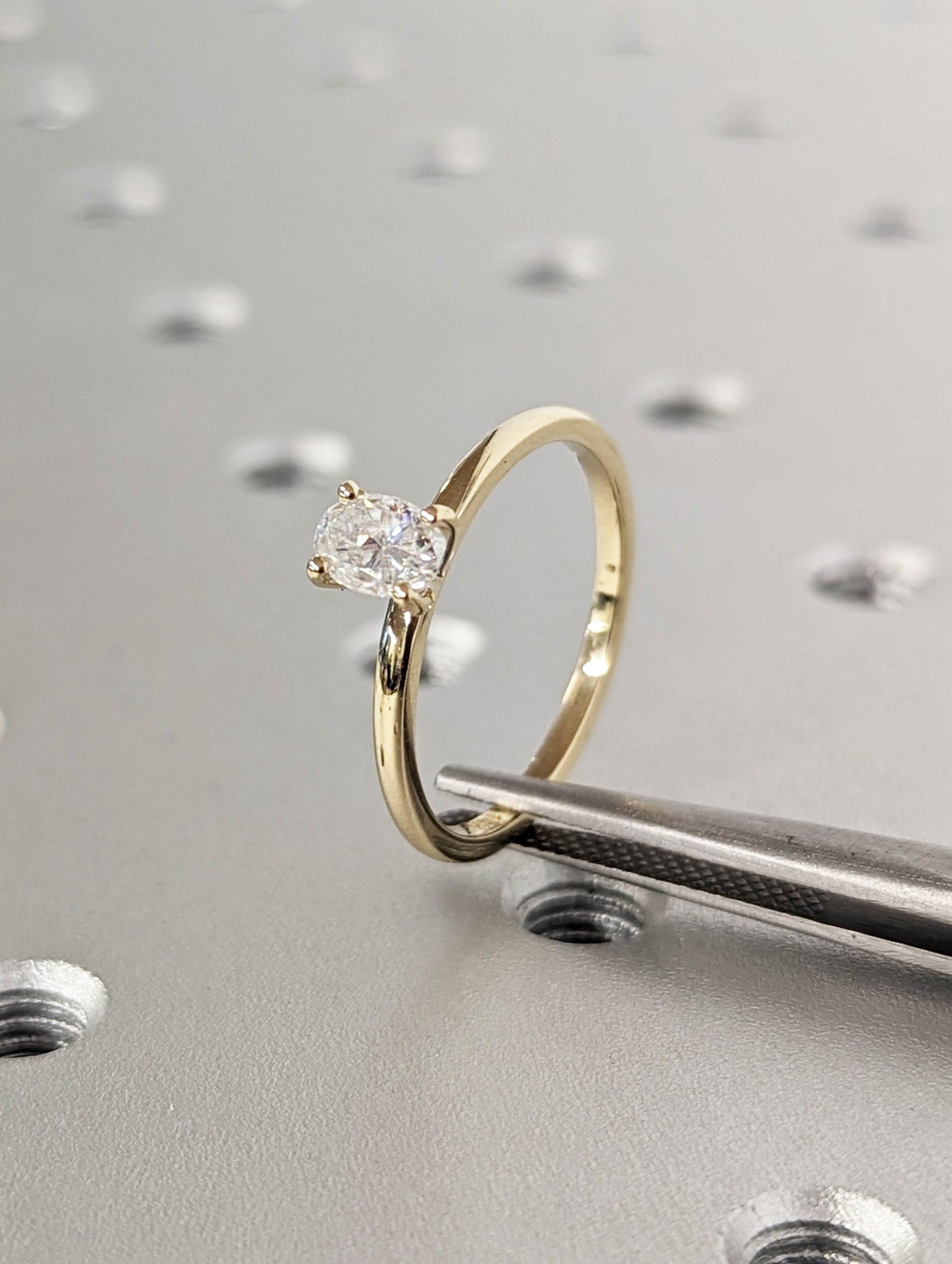1.2 CT Round Solitaire Moissanite Engagement Ring