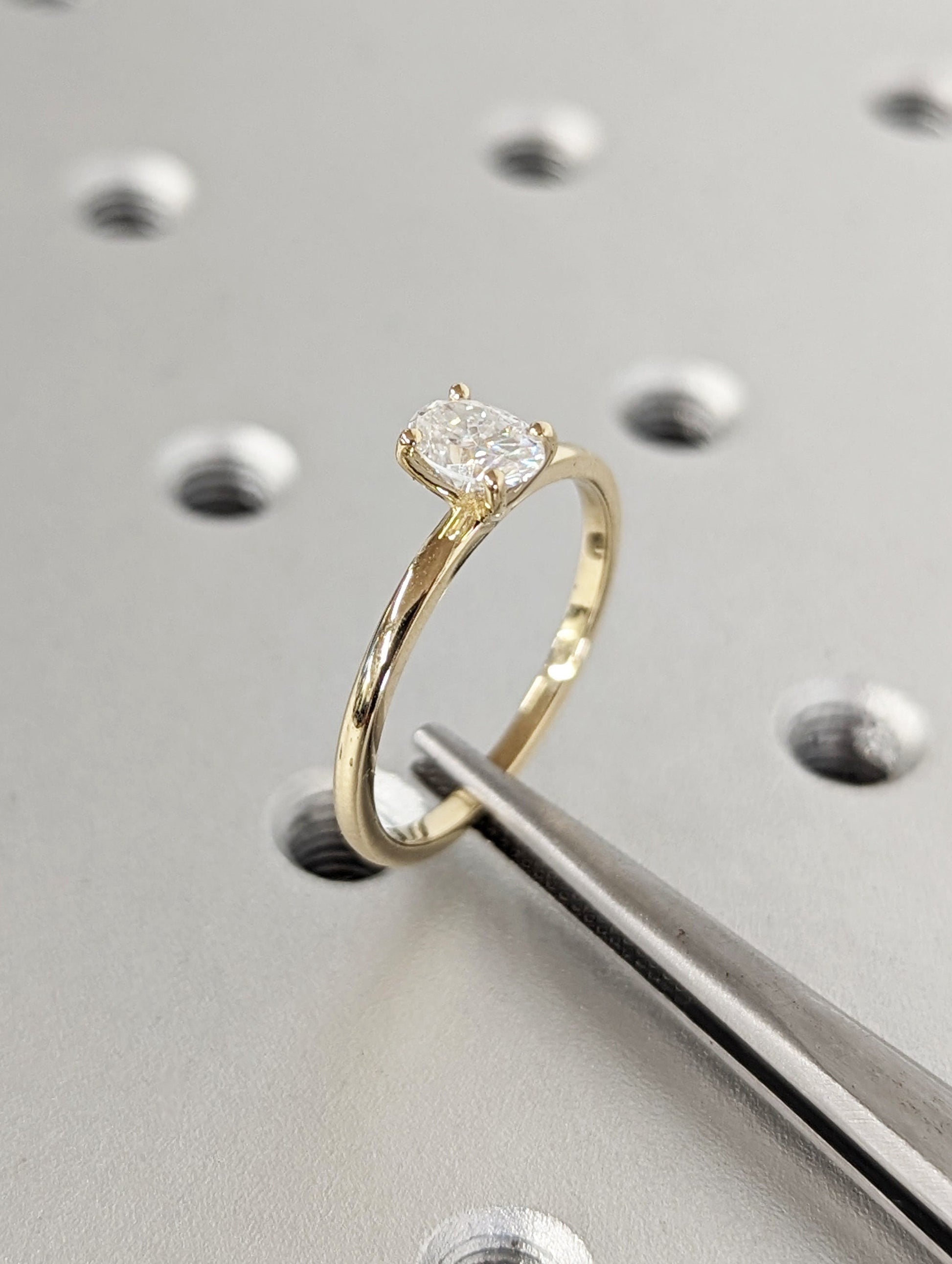1.2 CT Round Solitaire Moissanite Engagement Ring
