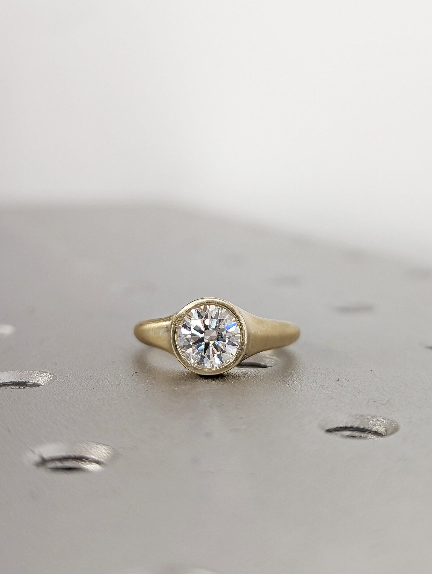 1.2 CT Round Solitaire Moissanite Engagement Ring