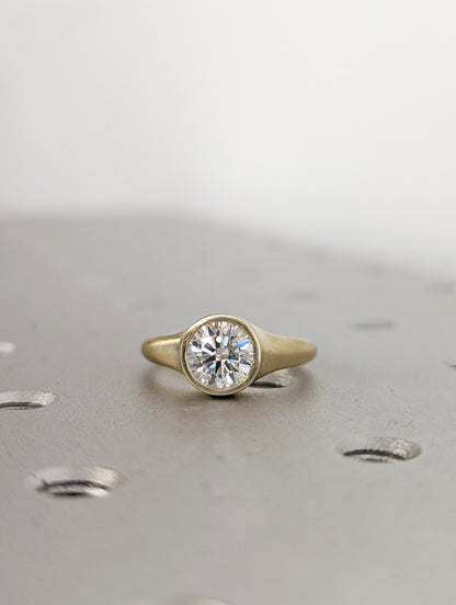 1.2 CT Round Solitaire Moissanite Engagement Ring
