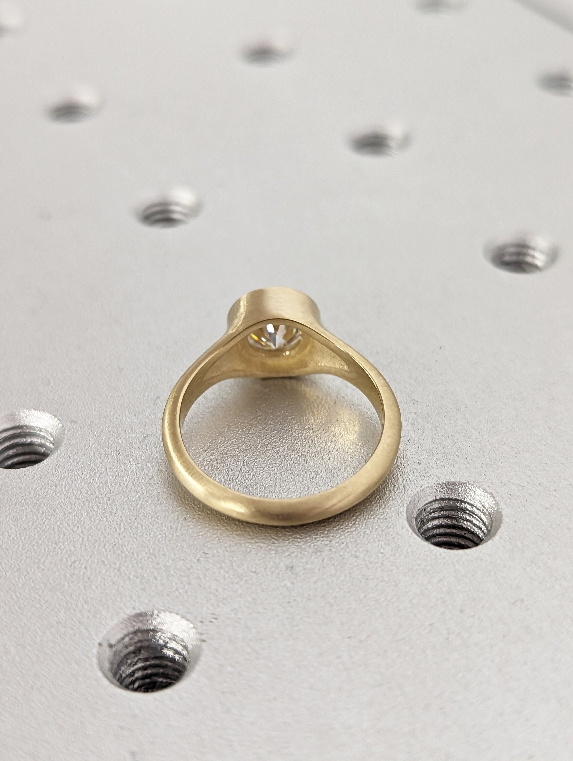 1.2 CT Round Solitaire Moissanite Engagement Ring