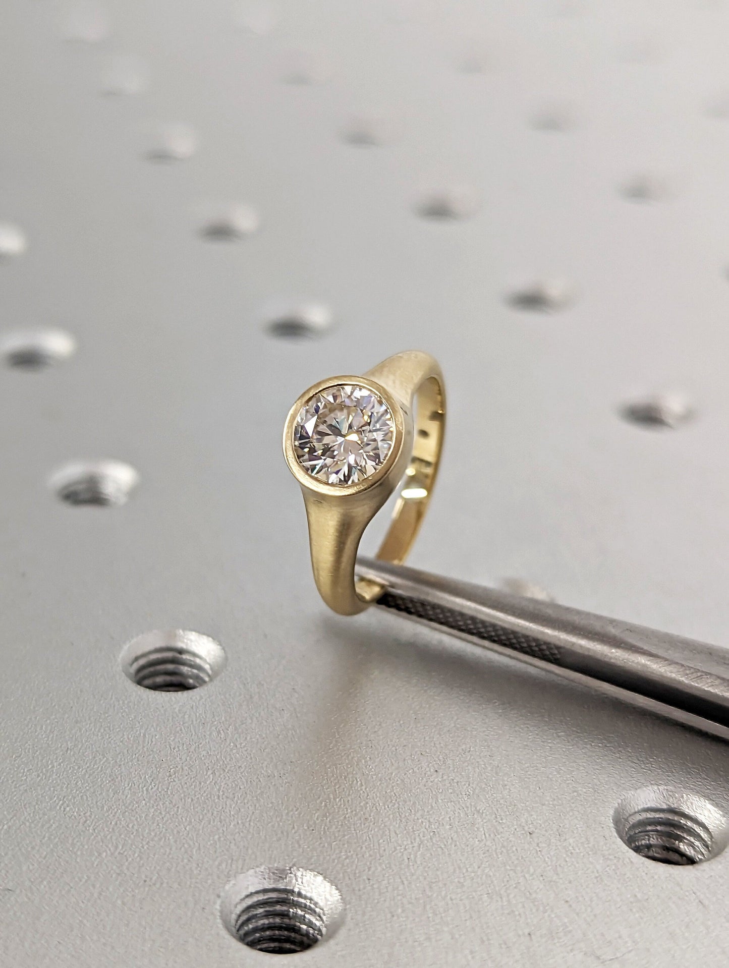 1.2 CT Round Solitaire Moissanite Engagement Ring