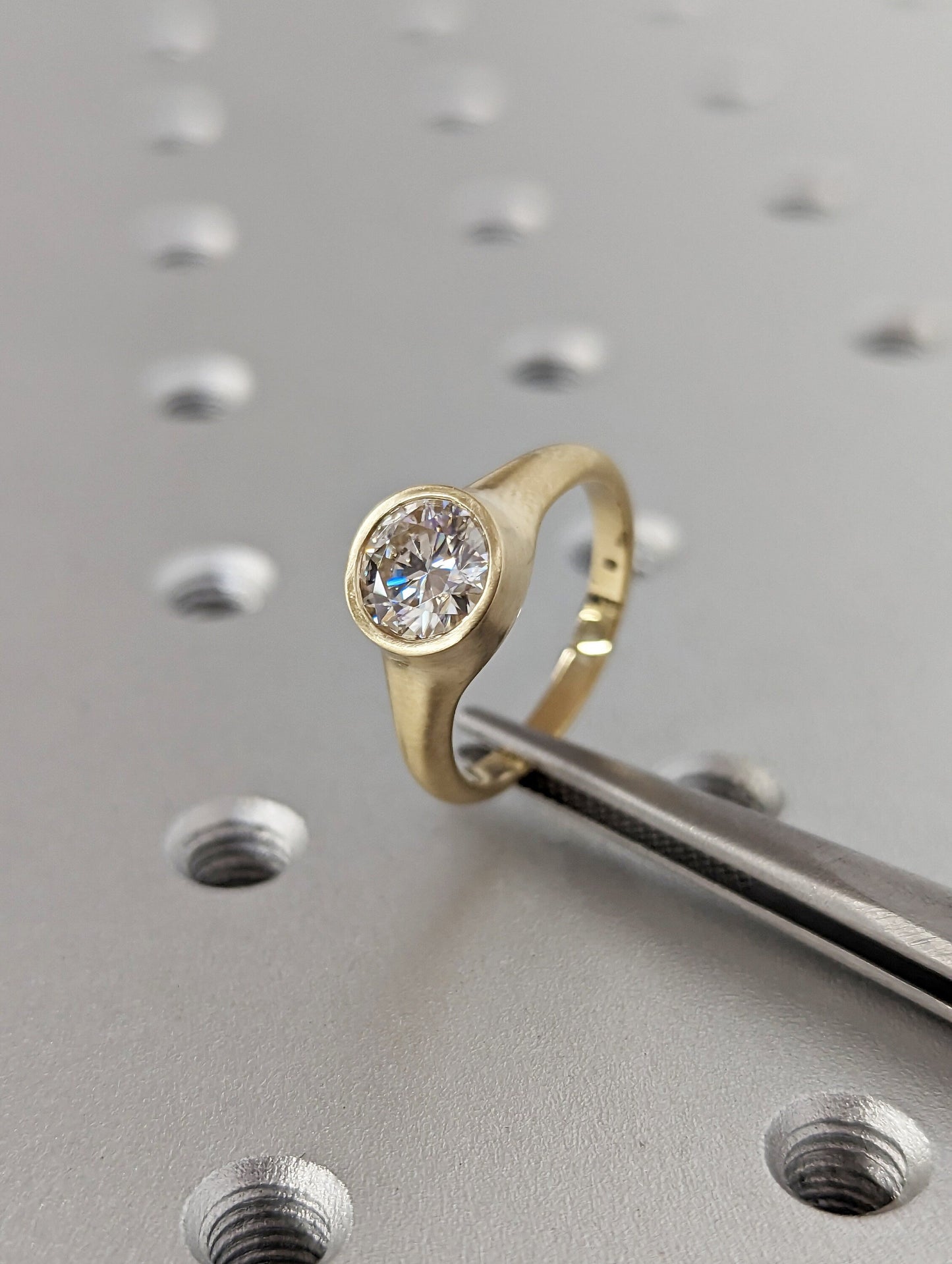 1.2 CT Round Solitaire Moissanite Engagement Ring