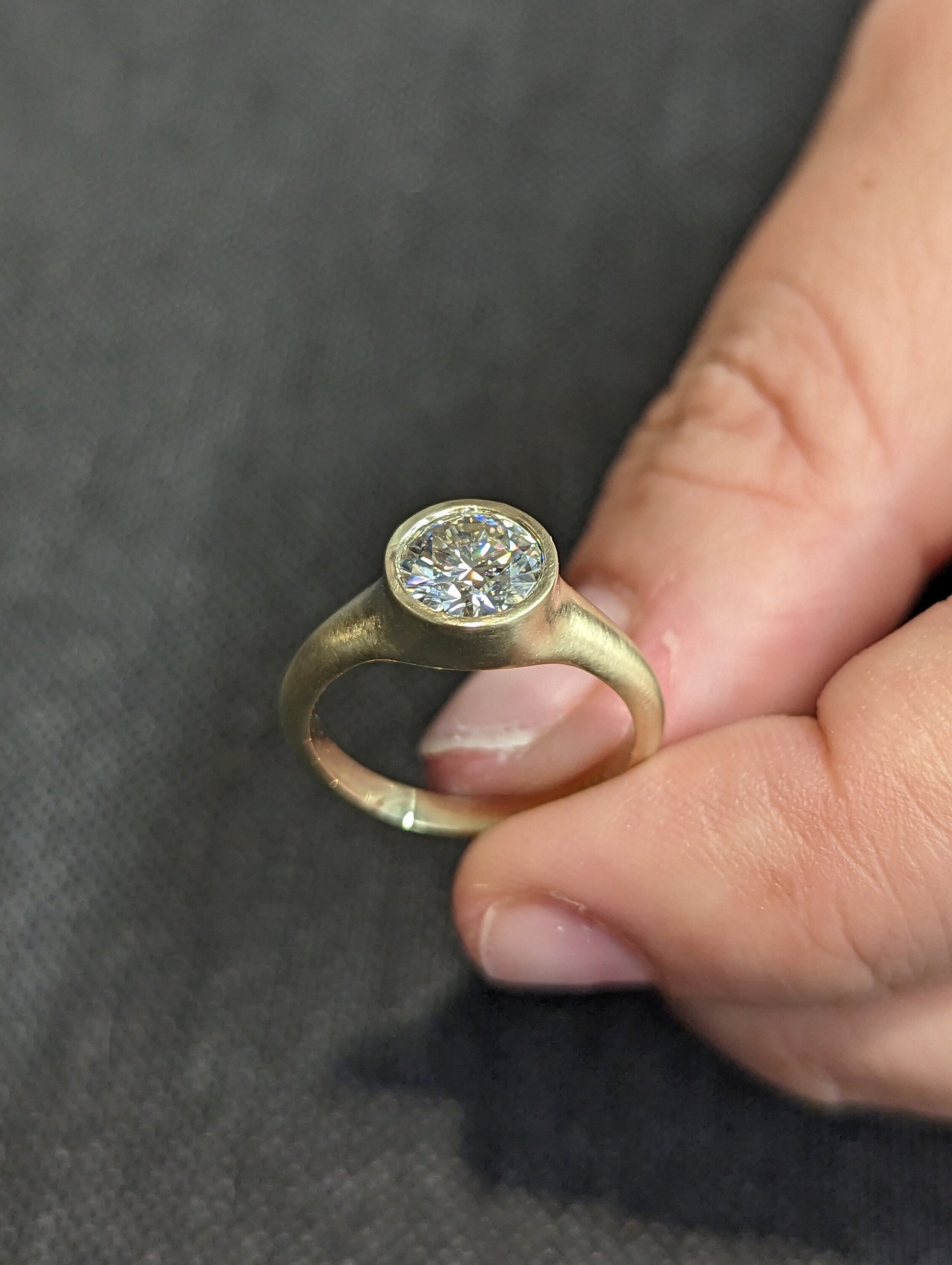 1.2 CT Round Solitaire Moissanite Engagement Ring