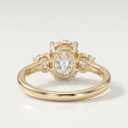 2 CT Oval Three Stone Moissanite Engagement Ring