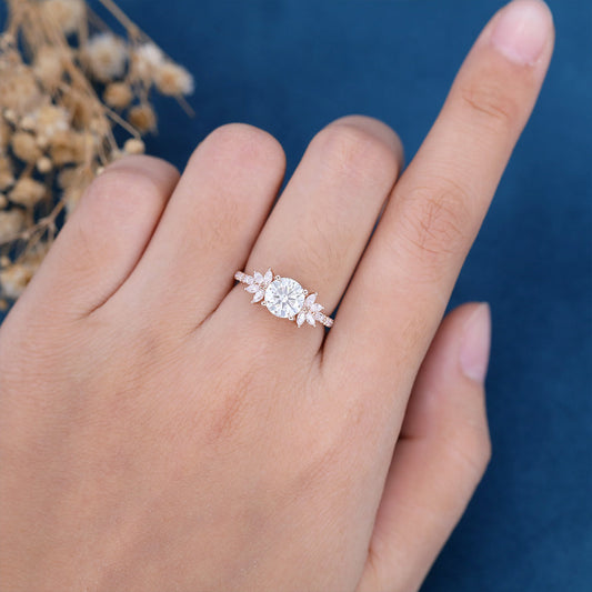 1.1 CT Round Cluster Moissanite Engagement Ring