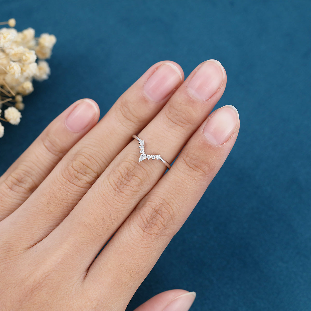 1.4 TCW Pear & Round Curved Moissanite Wedding Band