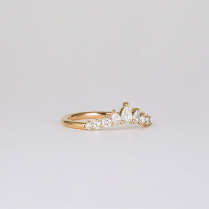 0.38 TCW Pear & Round Curved Moissanite Wedding Band