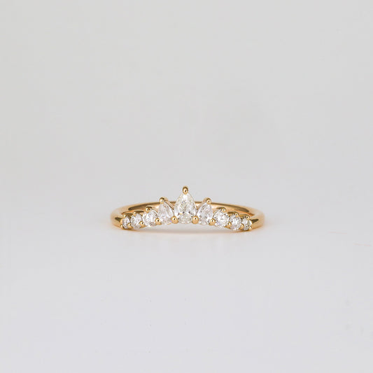 0.38 TCW Pear & Round Curved Moissanite Wedding Band