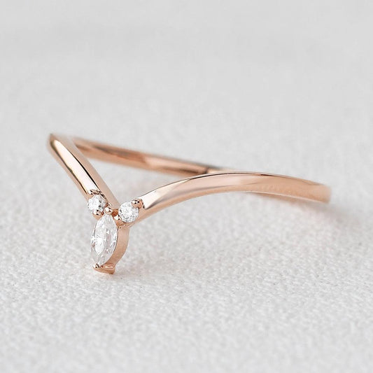 0.1 TCW Marquise & Round Curved Moissanite Wedding Band