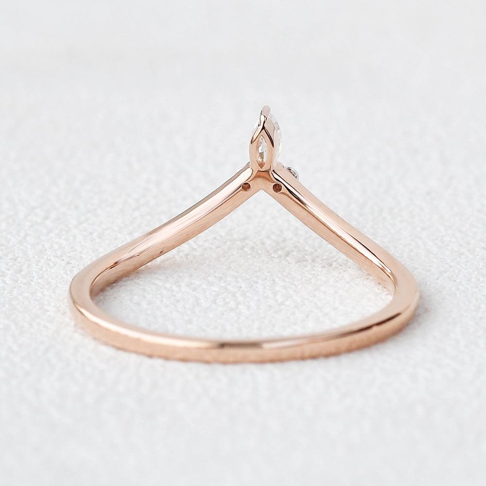 0.1 TCW Marquise & Round Curved Moissanite Wedding Band