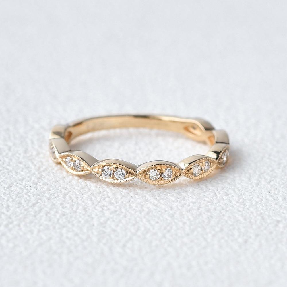 0.16 TCW Round Milgrain Moissanite Wedding Band