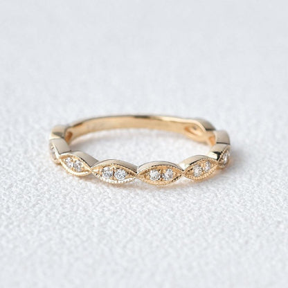 0.16 TCW Round Milgrain Moissanite Wedding Band