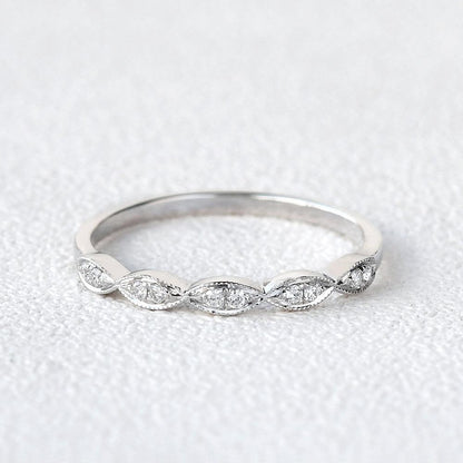 0.14 TCW Round Milgrain Moissanite Wedding Band