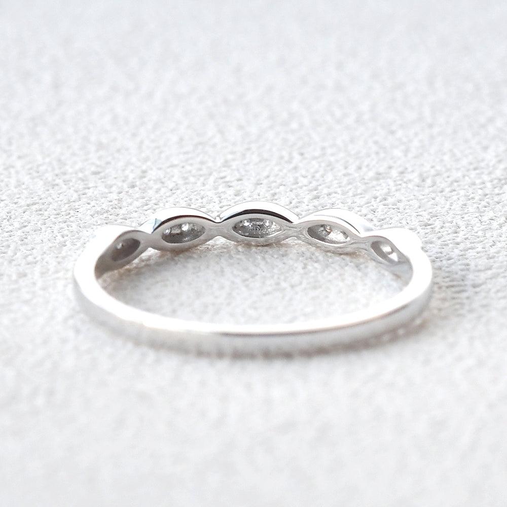 0.14 TCW Round Milgrain Moissanite Wedding Band