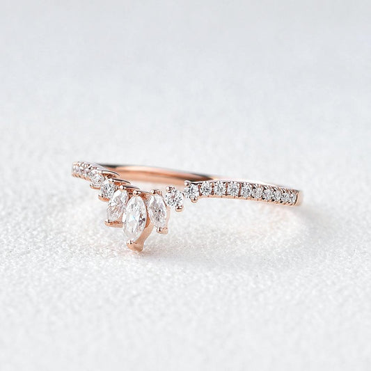 0.36 TCW Marquise & Round Curved Moissanite Wedding Band