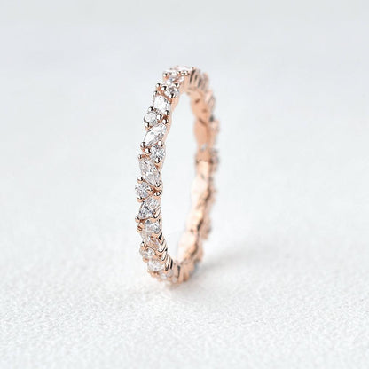 0.4 TCW Marquise & Round Cluster Moissanite Wedding Band
