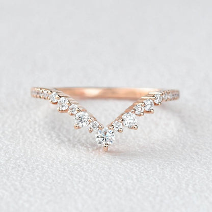 0.25 TCW Round Curved Moissanite Wedding Band